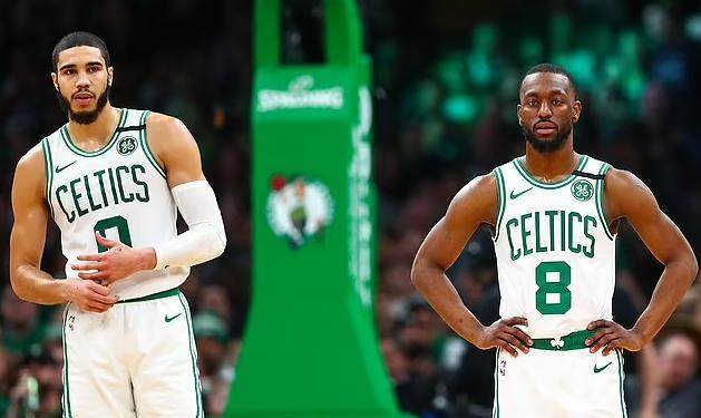 体育赛事直播-昔日战友相逢场面依旧温情 沃克被裁或重返绿军？